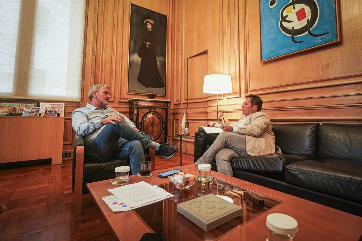 Marc López Plana interviews Jaume Collboni, Mayor of Barcelona.
