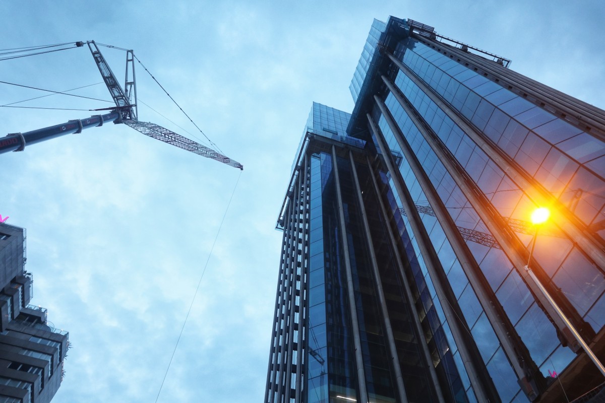 Las Torres de Colón se han convertido en un emblema de la transición hacia una economía descarbonizada en España, gracias a su transformación en edificios sostenibles.