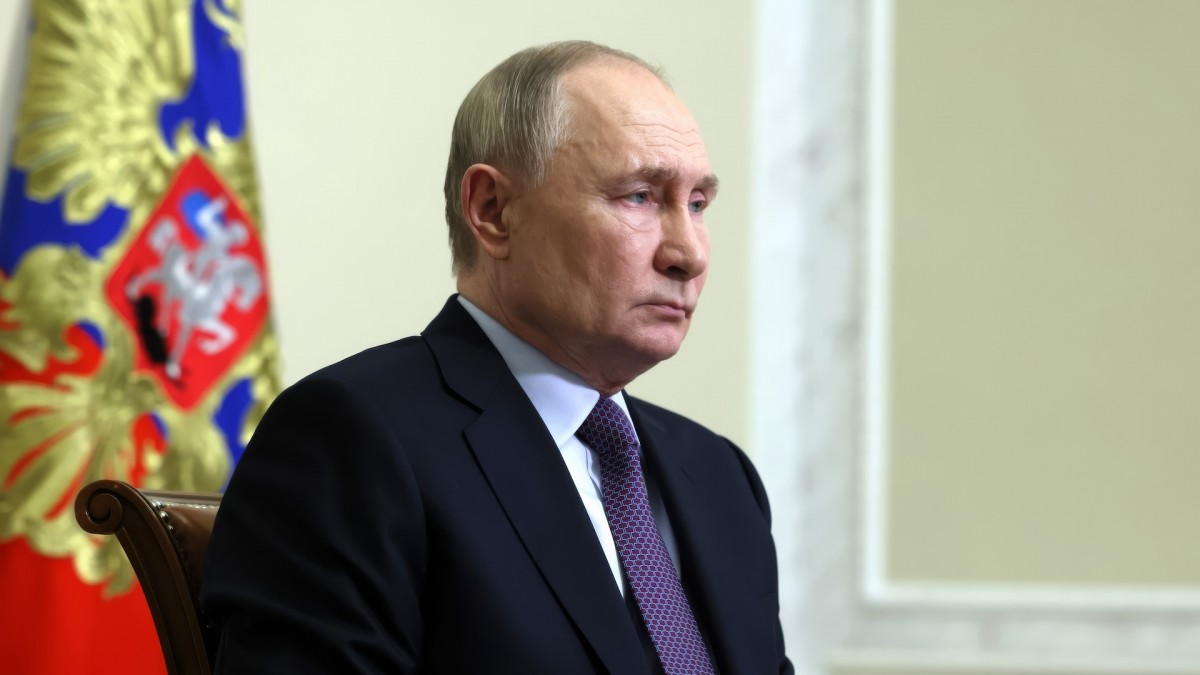 Vladimir Putin durante una videollamada con consejeros del Gobierno.