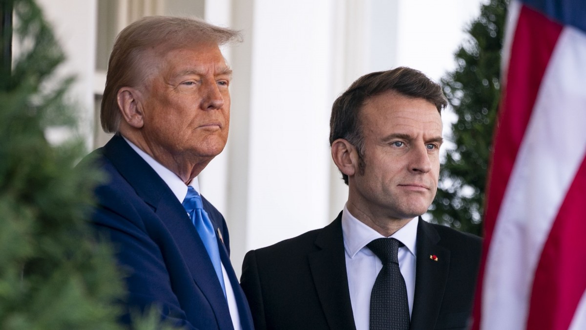 El presidente Macron es recibido por el presidente Trump a su llegada a la Casa Blanca.