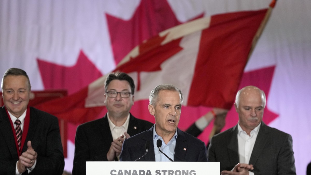 Mark Carney, nuevo primer ministro canadiense, interviene durante el mitin de apertura de campaña del Partido Liberal.