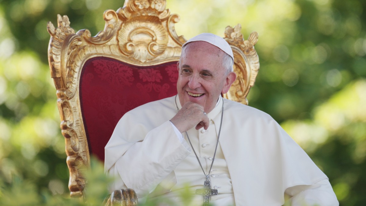 El Papa Francisco ha recibido reconocimiento tanto de creyentes como de no creyentes.