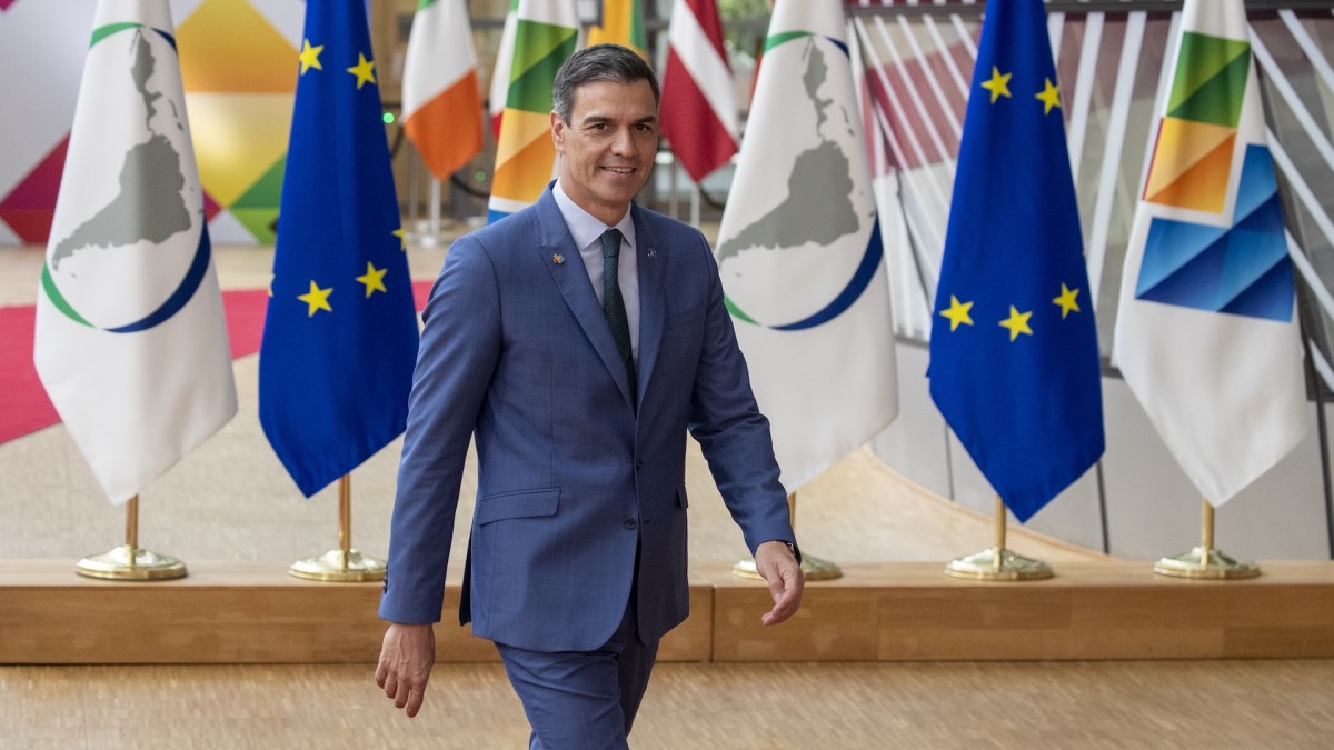  Pedro Sánchez during his arrival at an EU-CELAC summit in 2023.