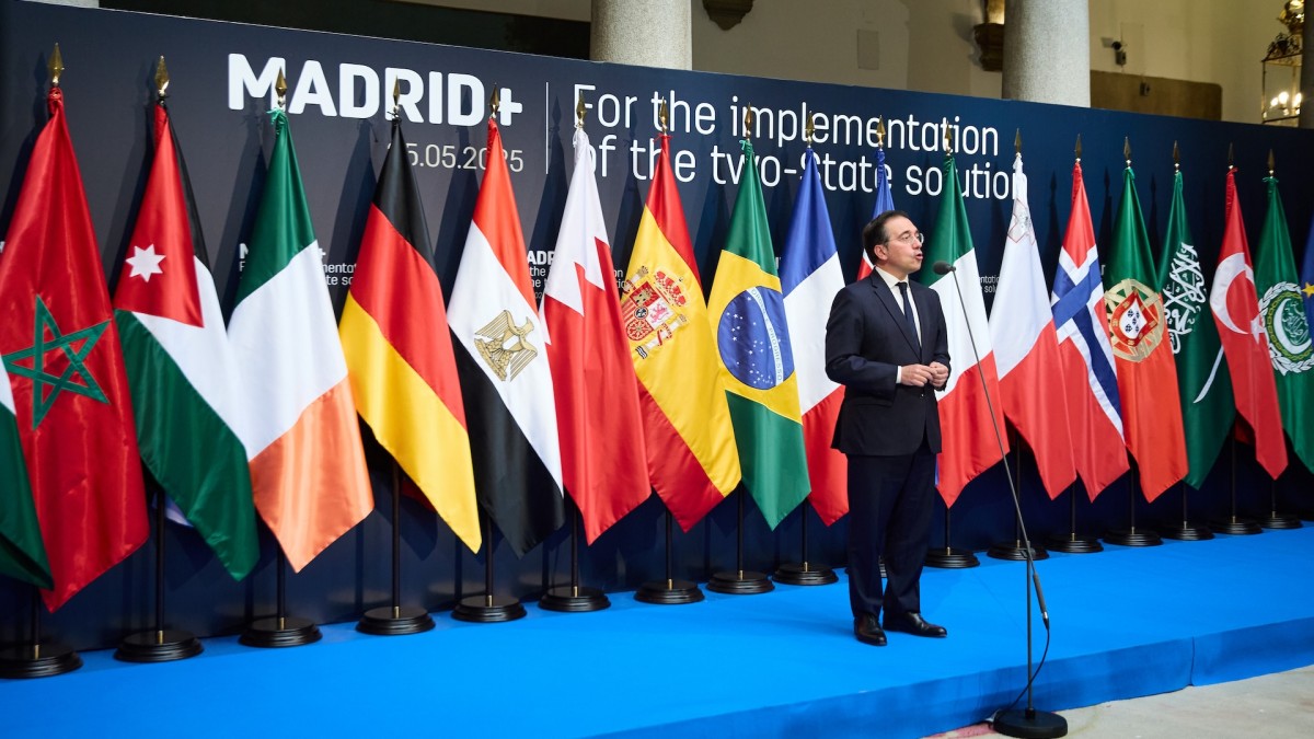 El ministro de Asuntos Exteriores, Unión Europea y Cooperación, José Manuel Albares, durante la Reunión ministerial de Madrid+ por la implementación de la solución de los dos Estados.