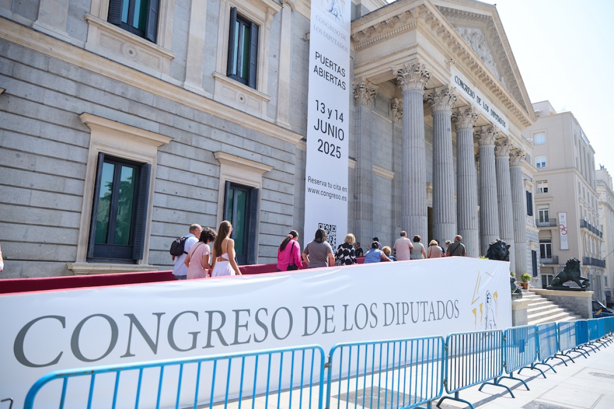 Jornada de puertas abiertas en el Congreso de los Diputados por el aniversario de las primeras elecciones democráticas. | Jesús Hellín / Europa Press / ContactoPhoto