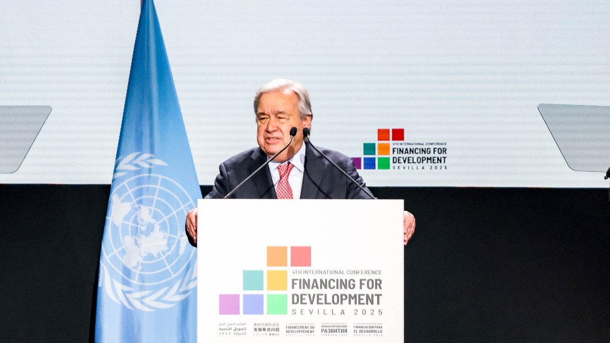 El secretario general de la ONU, Antonio Guterres, durante la inauguración del primer día de la 4.ª Conferencia Internacional sobre la Financiación para el Desarrollo, en Sevilla.