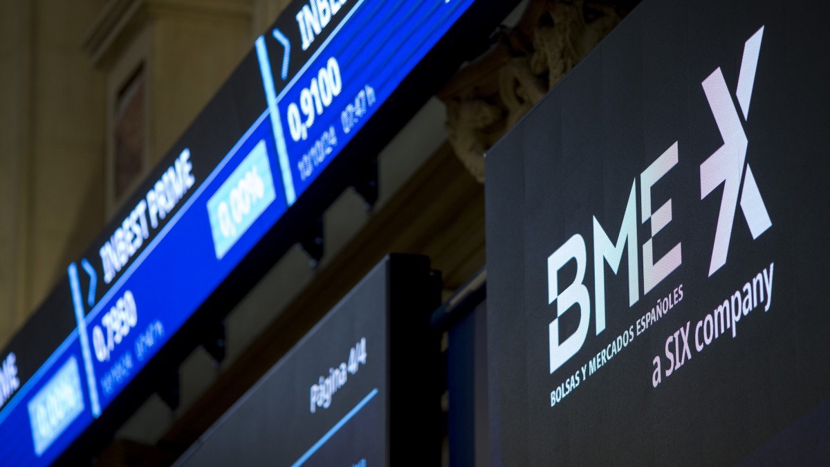 La presión crece sobre el BBVA para actualizar su oferta debido a la subida en bolsa del Banco Sabadell durante el último año.