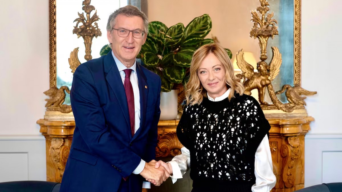 Alberto Núñez Feijóo, presidente del PP, se reunió con la primera ministra de Italia Giorgia Meloni en 2024.