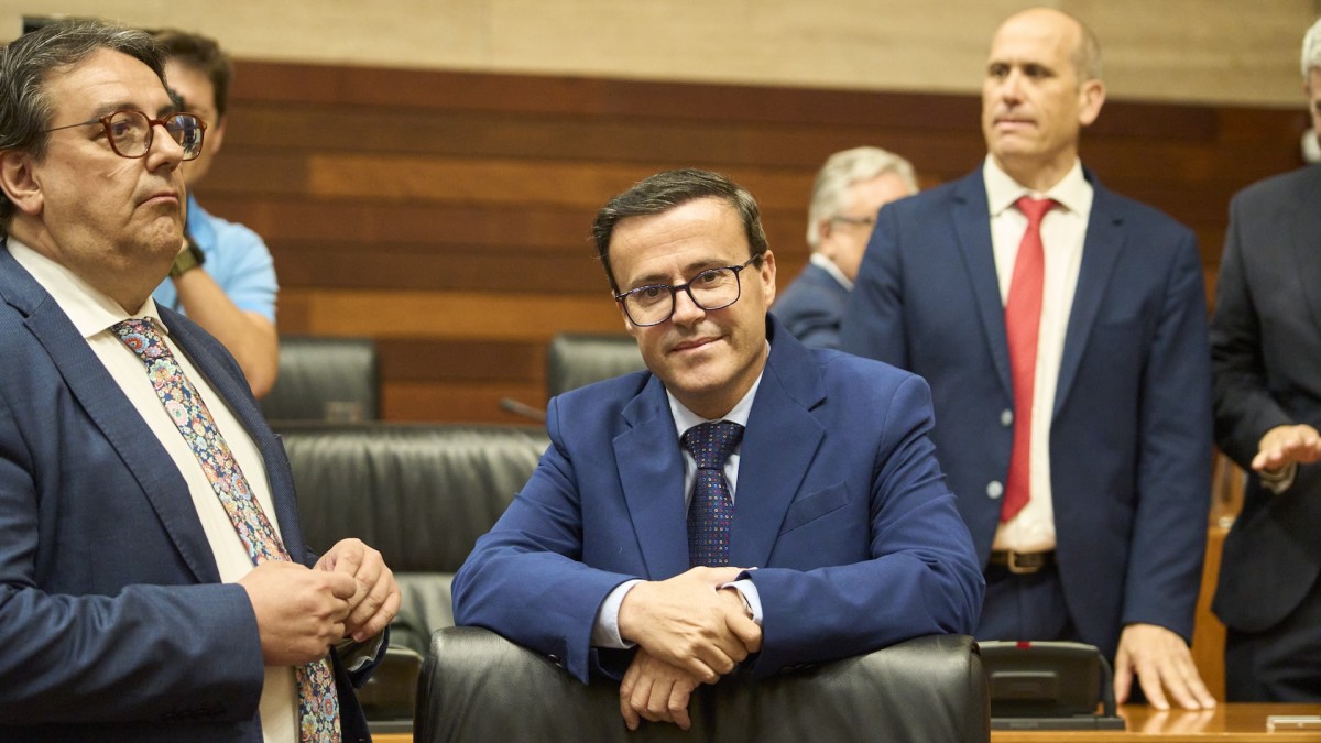 Gallardo toma posesión como diputado de la Asamblea de Extremadura.