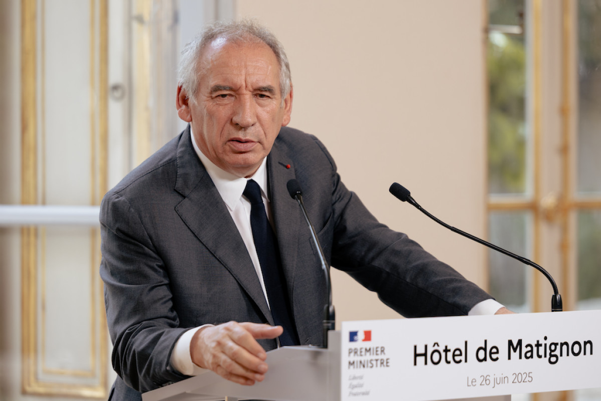 Press conference by the French Prime Minister following negotiations on pension reform.