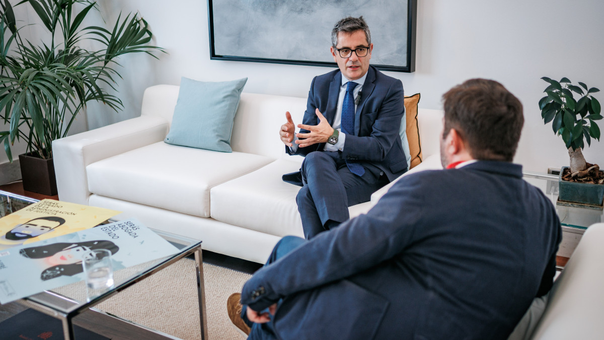 Félix Bolaños conversó con Marc López Plana en el Palacio de la Moncloa.