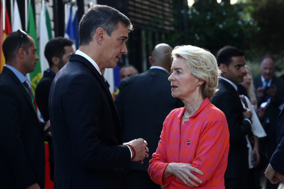 The Prime Minister, Pedro Sánchez, and the President of the European Commission, Ursula Von der Leyen. | Pool Moncloa/Fernando Calvo / Europa Press / ContactoPhoto