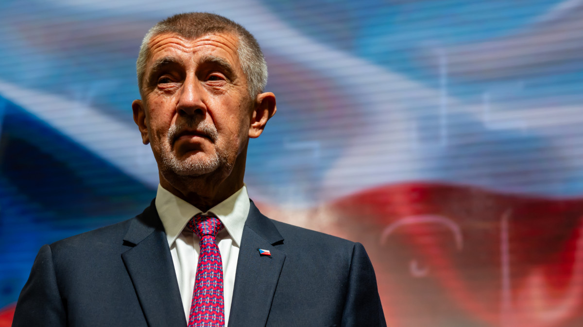 Andrej Babiš durante la noche electoral en la que obtuvo su victoria.