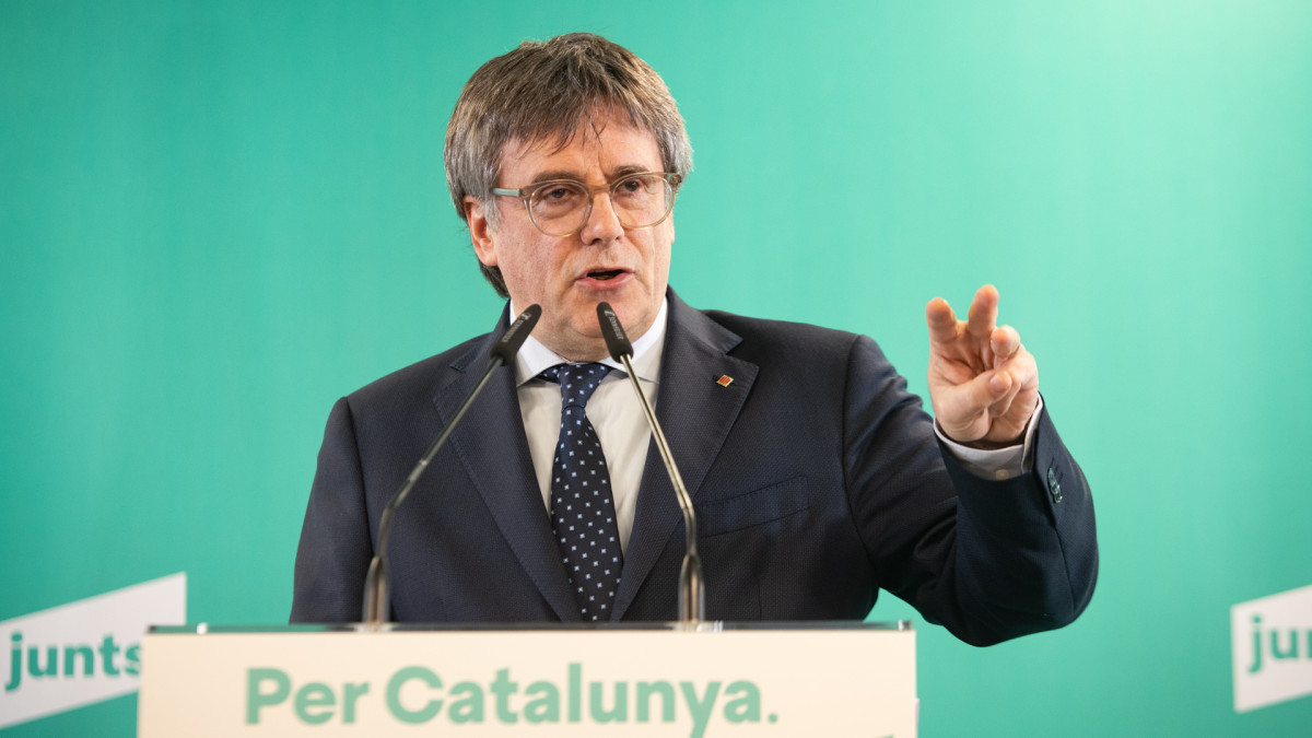 Carles Puigdemont anuncia la ruptura con el Gobierno desde Perpiñán (Francia)