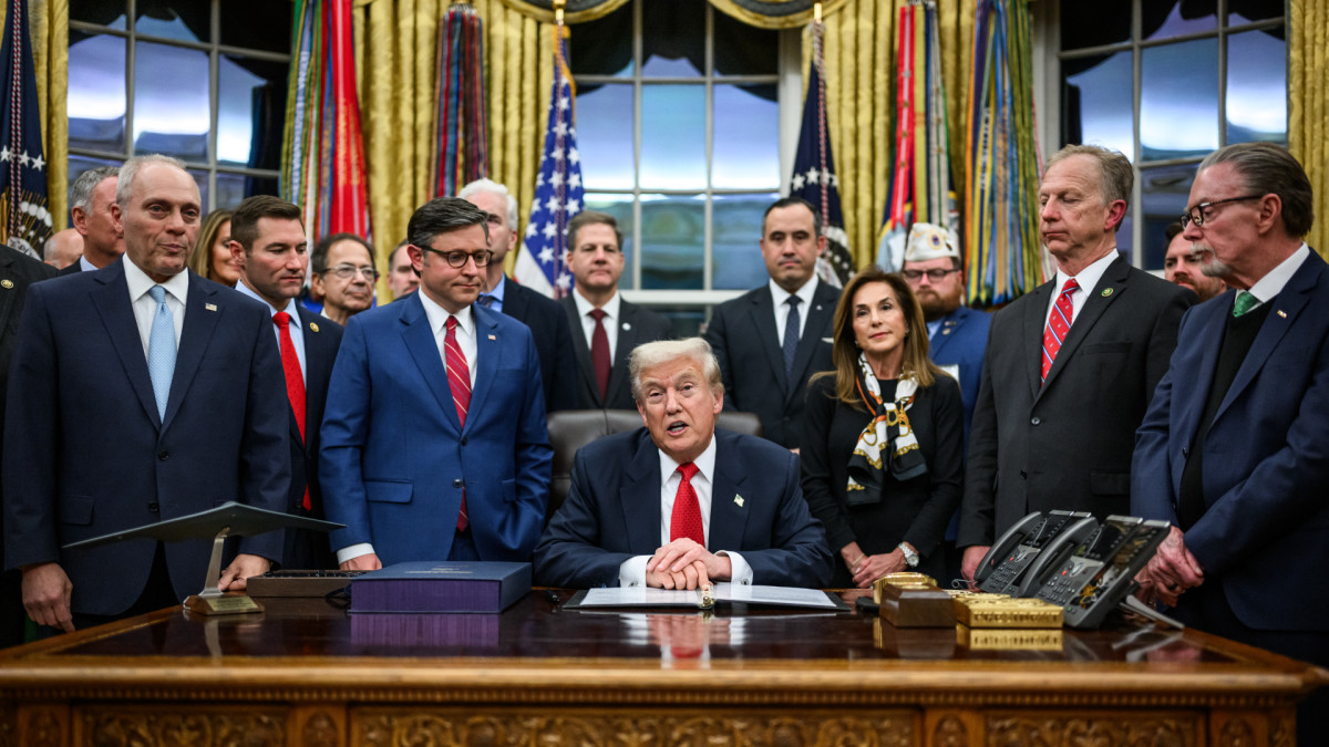 Donald Trump comunicando el fin del cierre del Gobierno federal.