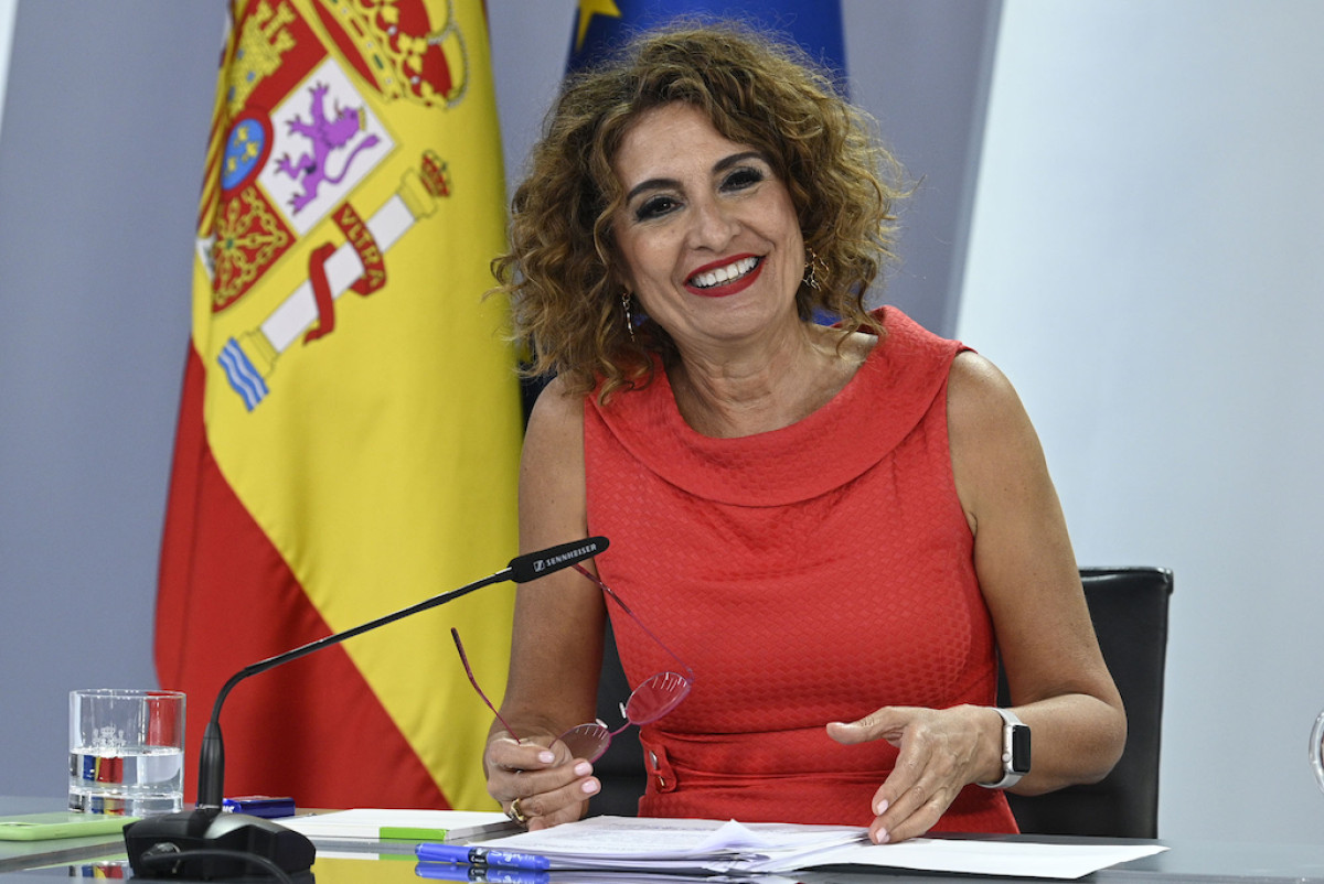 La vicepresidenta primera y ministra de Hacienda, María Jesús Montero, en la rueda de prensa posterior al Consejo de Ministros.