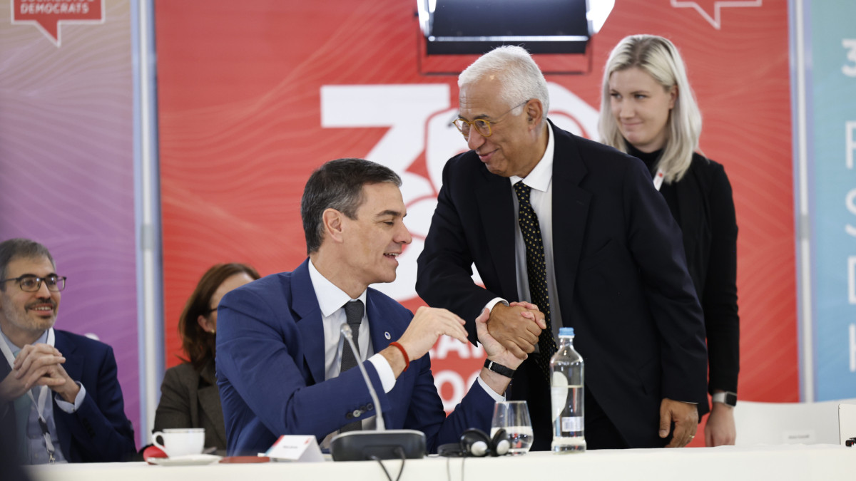 El presidente del Gobierno Pedro Sánchez junto al actual presidente del Consejo Europeo, António Costa.