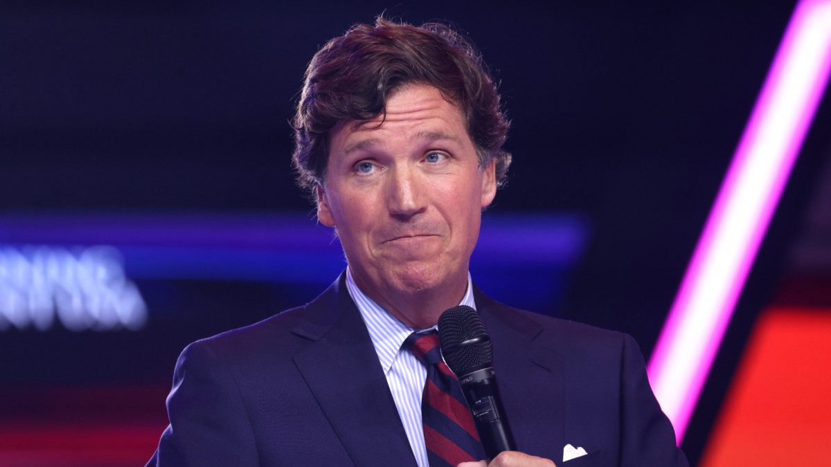El presentador Tucker Carlson en diciembre de 2025.