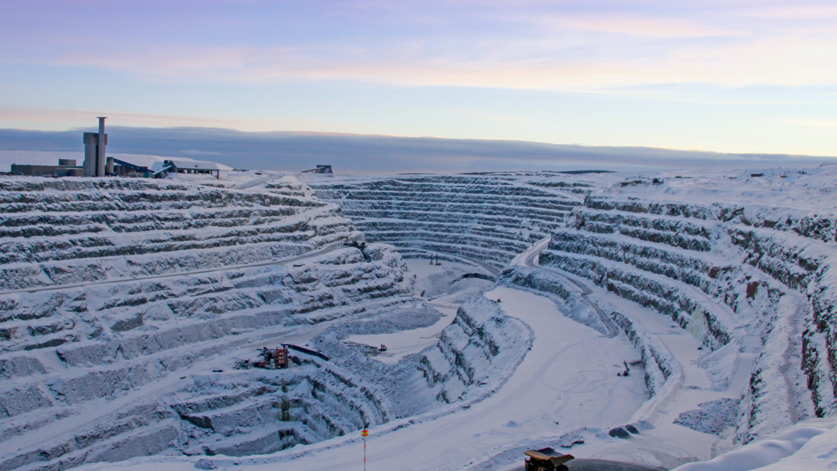 Open-pit mine in Aitik (Sweden), one of the largest in Europe.