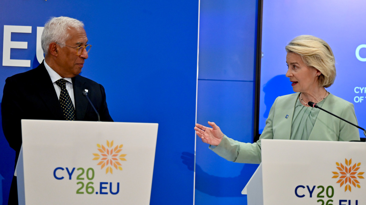 El presidente del Consejo, António Costa, y la presidenta de la Comisión, Ursula von der Leyen.