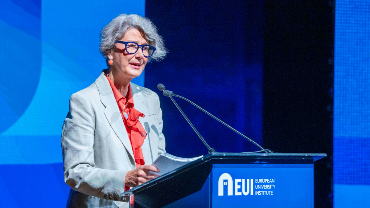 La directora del IUE, Patrizia Nanz, durante su discurso.