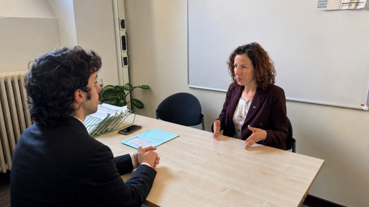 La vicepresidenta ejecutiva de la Comisión Europea conversa con el redactor de 'Agenda Pública'.