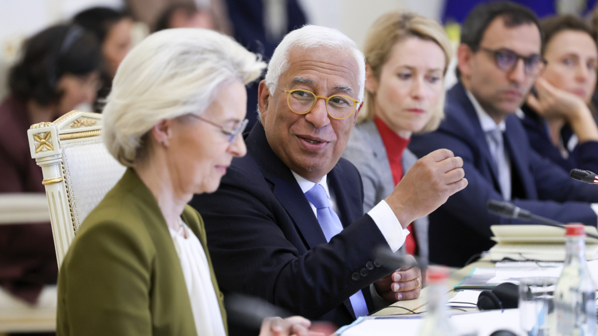 Ursula von der Leyen, António Costa y Kaja Kallas.