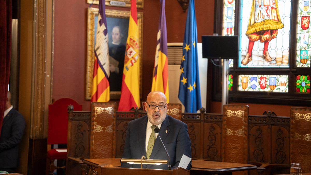 El alcalde de Palma de Mallorca, Jaime Martínez Llabrés, durante el debate sobre el estado de la ciudad.