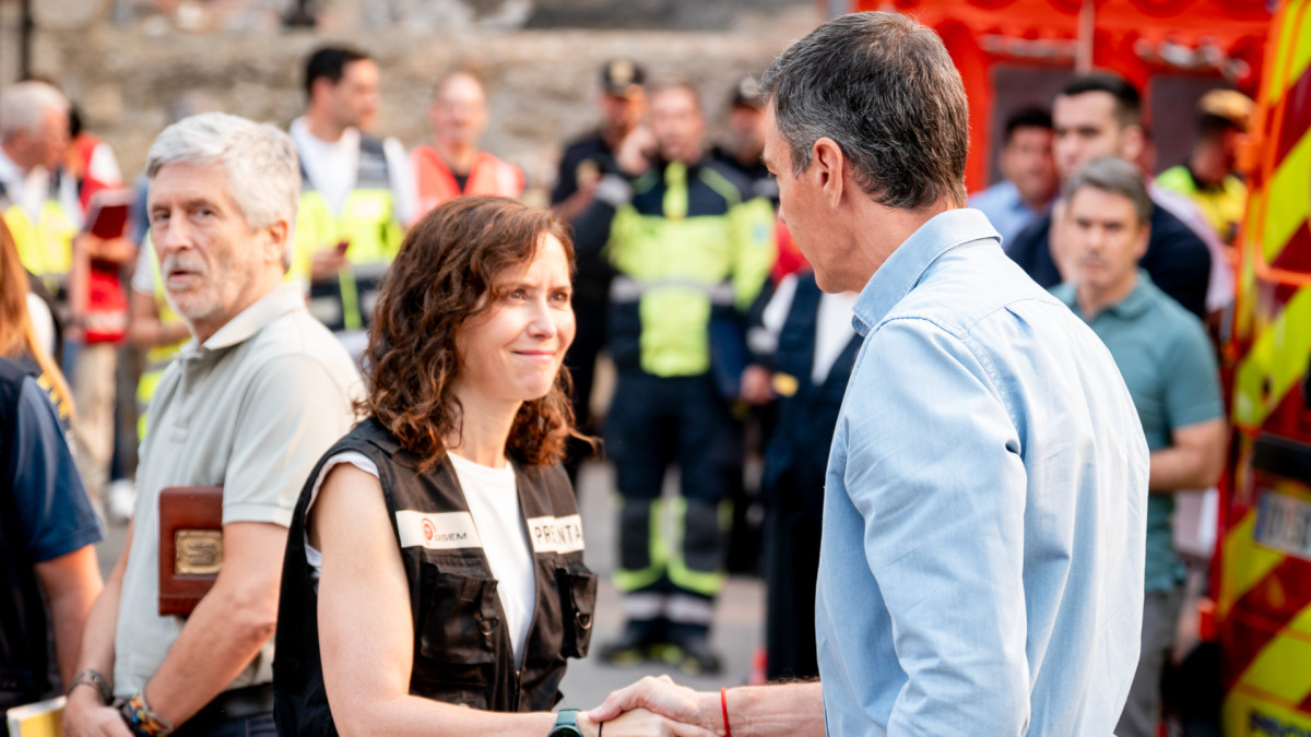 La presidenta de la Comunidad de Madrid, Isabel Díaz Ayuso, y el presidente del Gobierno, Pedro Sánchez.
