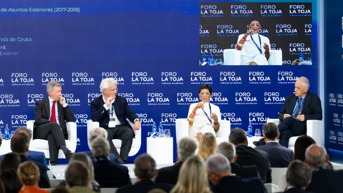 El segundo día de esta edición del Foro La Toja dedicó una mesa a abordar la política exterior española en su relación con Marruecos. | Agenda Pública / Yanka Soto