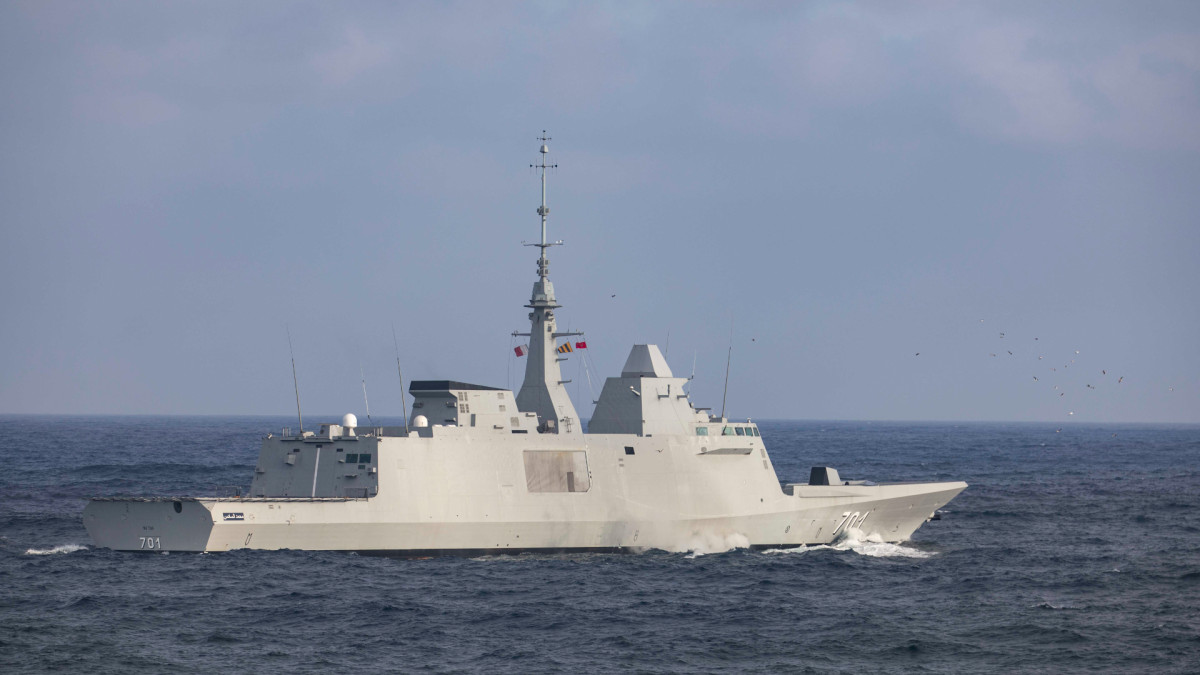La fragata Mohammed VI realizando maniobras en el oceano Atlántico | US Navy