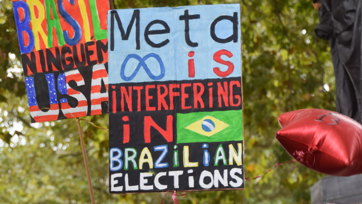 Protestas en favor del Gobierno de Lula por las 'interferencias' de Meta (Londres, Reino Unido). | Vuk Valcic / Zuma Press / Europa Press